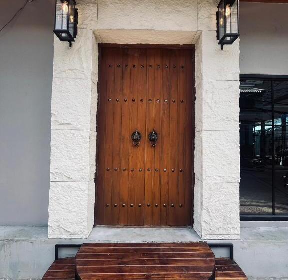 The Motuga Hostel Bangkok