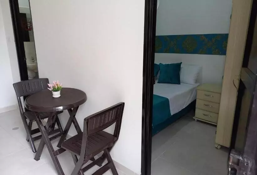 Retkeilymaja Alojamiento El Portal Del Poblado