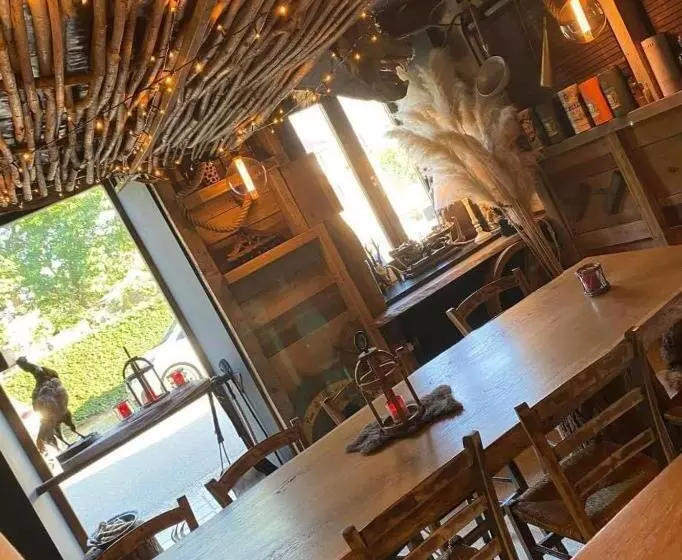 تختخواب و صبحانه Les Chambres De Laurette