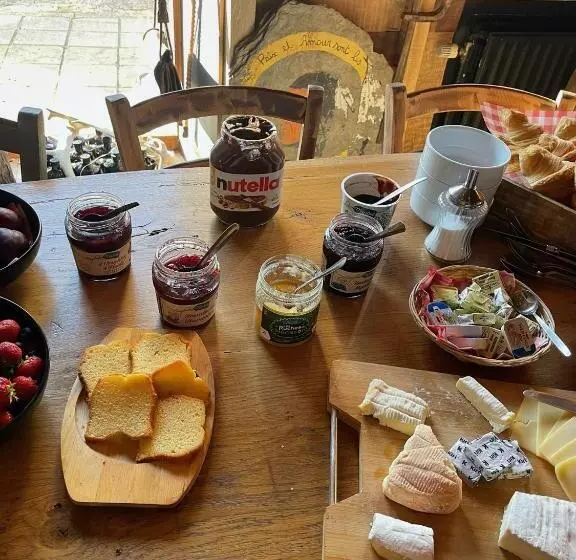 تختخواب و صبحانه Les Chambres De Laurette