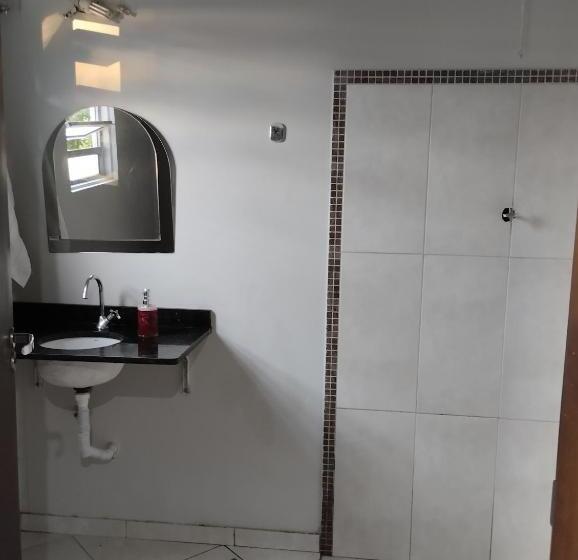 Hostel E Camping Recanto Das Mandalas