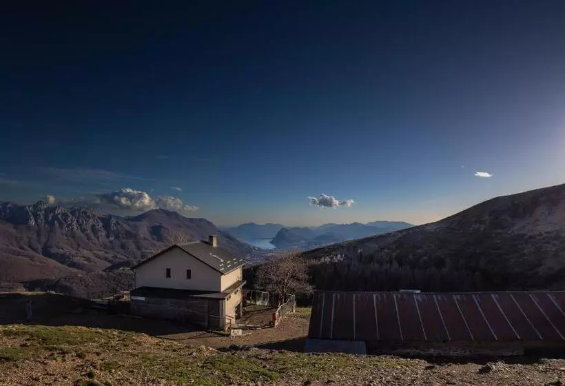 ホテル Agriturismo Alpe Rompiago