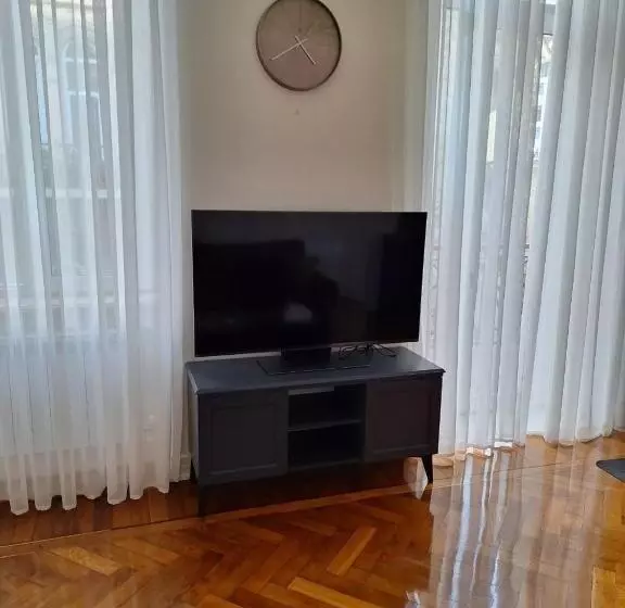 Hotelli Apartment Vip Park Azure Residence