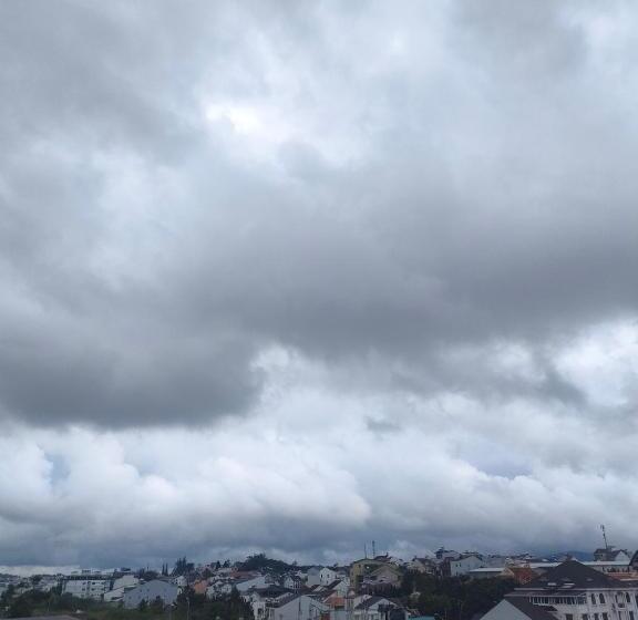 هتل Nhà Nghĩ Khách Sạn đà Lạt Nl