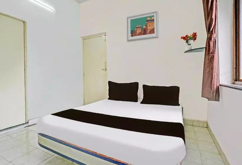 Oyo 82458 Hotel Shivshakti
