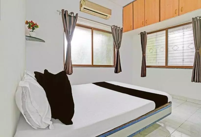 Oyo 82458 Hotel Shivshakti