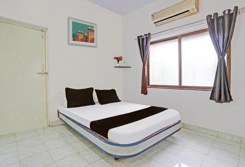 Oyo 82458 Hotel Shivshakti