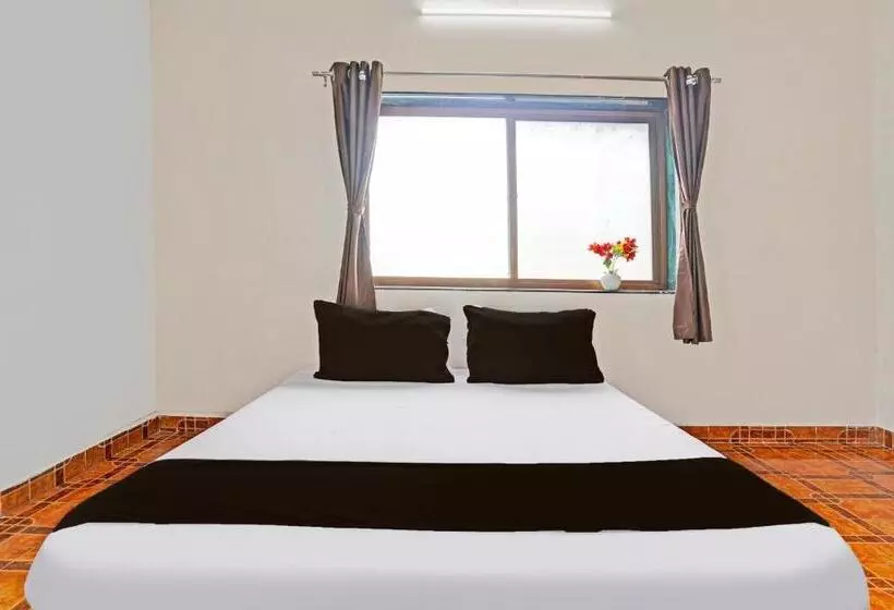 Oyo 82458 Hotel Shivshakti