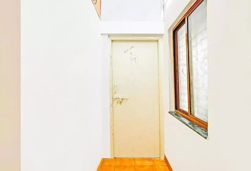 Oyo 82458 Hotel Shivshakti