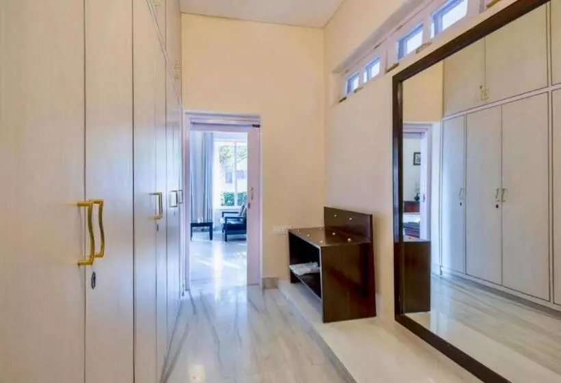 Majatalo Saffron Leaf W567