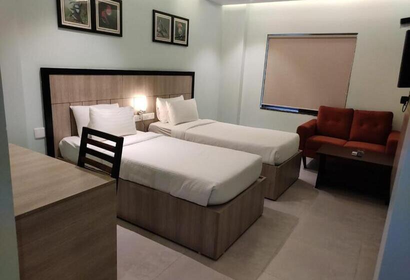 Vbrance   Luxury Boutique Hotel & Food Court