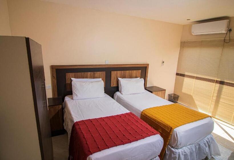 تختخواب و صبحانه Fidelity Lodgings