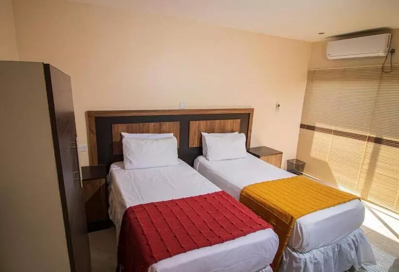 تختخواب و صبحانه Fidelity Lodgings