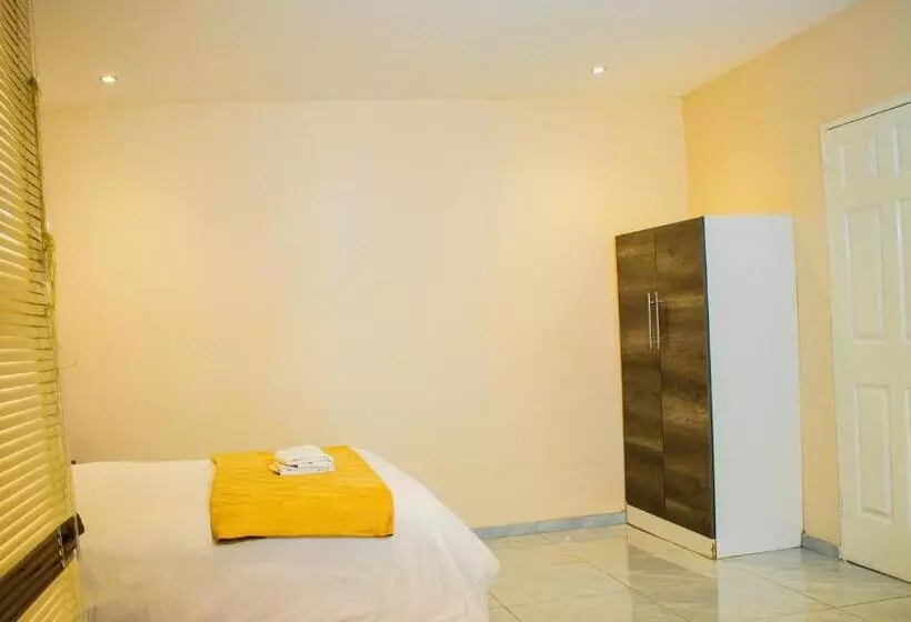 تختخواب و صبحانه Fidelity Lodgings