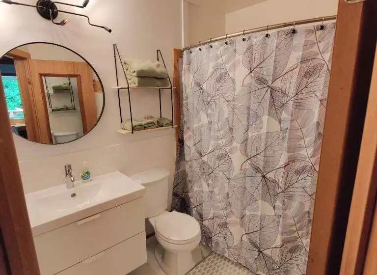 ベッドアンドブレックファースト Hummingbird Lodge Bnb