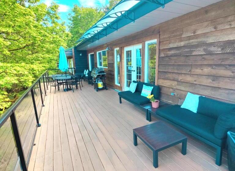 Bed and Breakfast Hummingbird Lodge Bnb