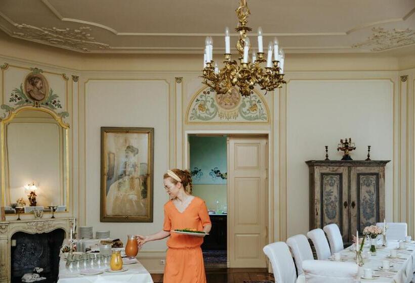 مبيت وإفطار Schloss Karow