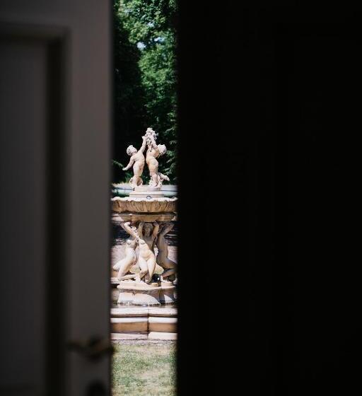 مبيت وإفطار Schloss Karow