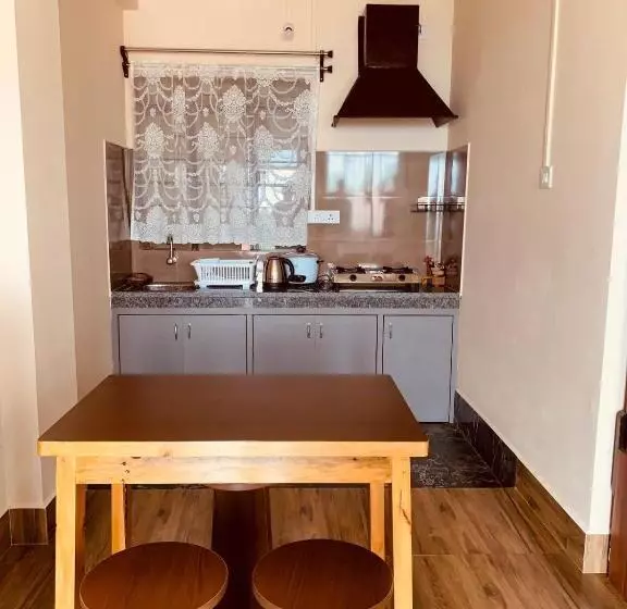 Majatalo Hillside Haven Homestay