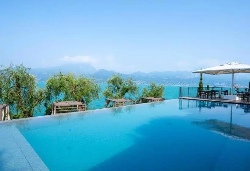 Sky View Garda Lake By Hotel Galvani