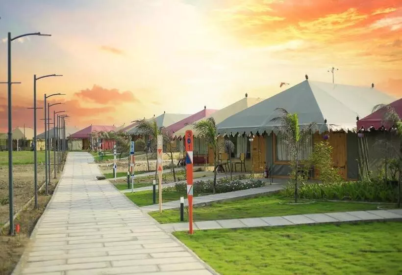 Hotelli Kamnath Zinc Journey By The Fern, Diu