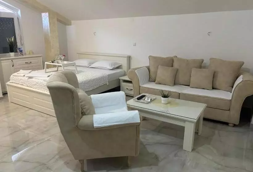 پانسیون Apartmani Karach