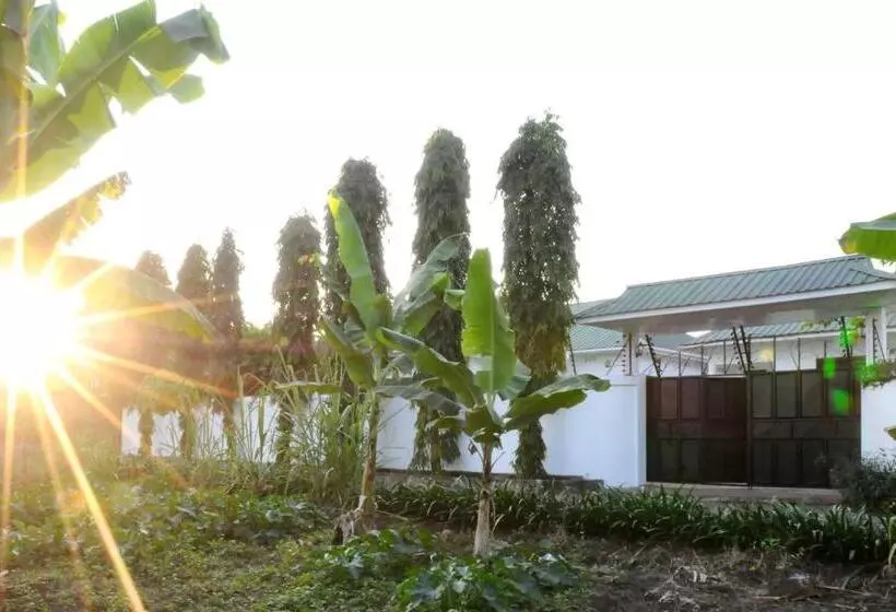 Majatalo Oya Guest House