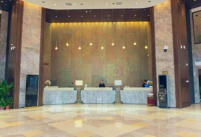 Hotelli Hou Yi Grand