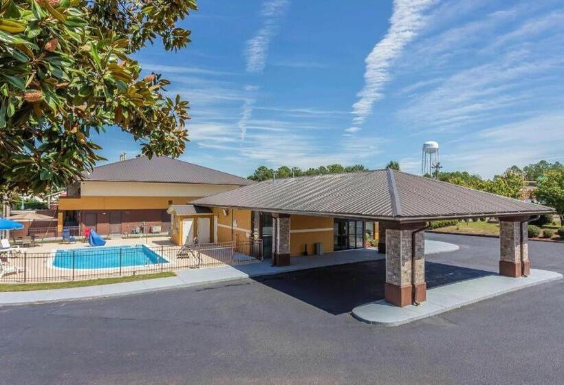 هتل Quality Inn Pinehurst Area