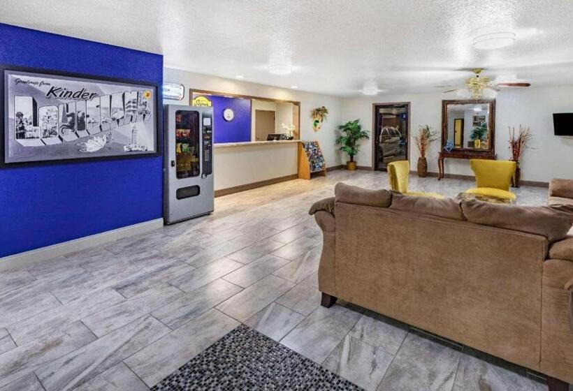 酒店 Super 8 By Wyndham Kinder/coushatta Near Casino