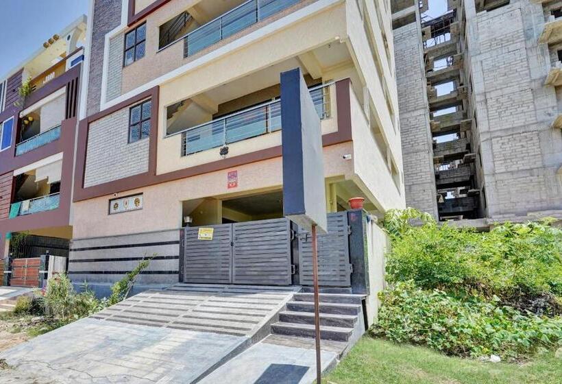 هتل Oyo Skv Residency Service Apartment