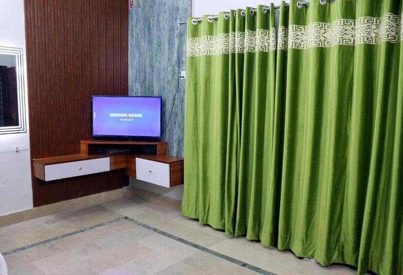 پانسیون Hayat Grand Guest House