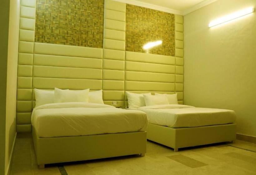 پانسیون Hayat Grand Guest House