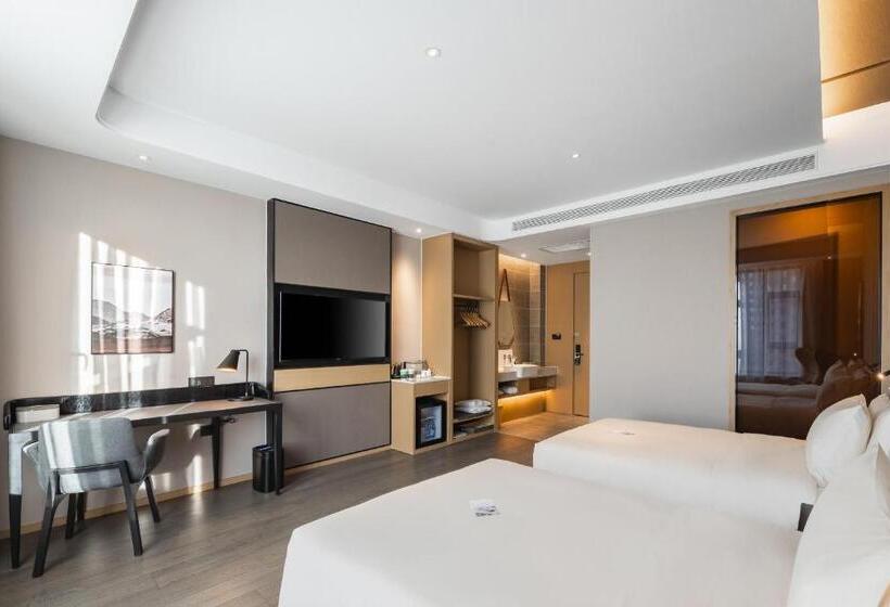 Atour Hotel Chifeng Hongshan Sport Center