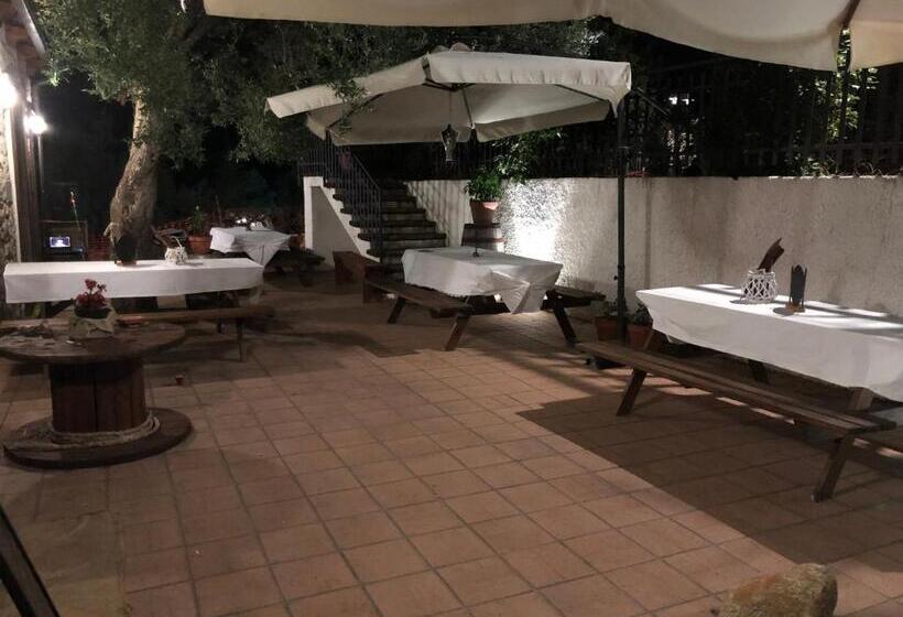 هتل Agriturismo Donnomarco