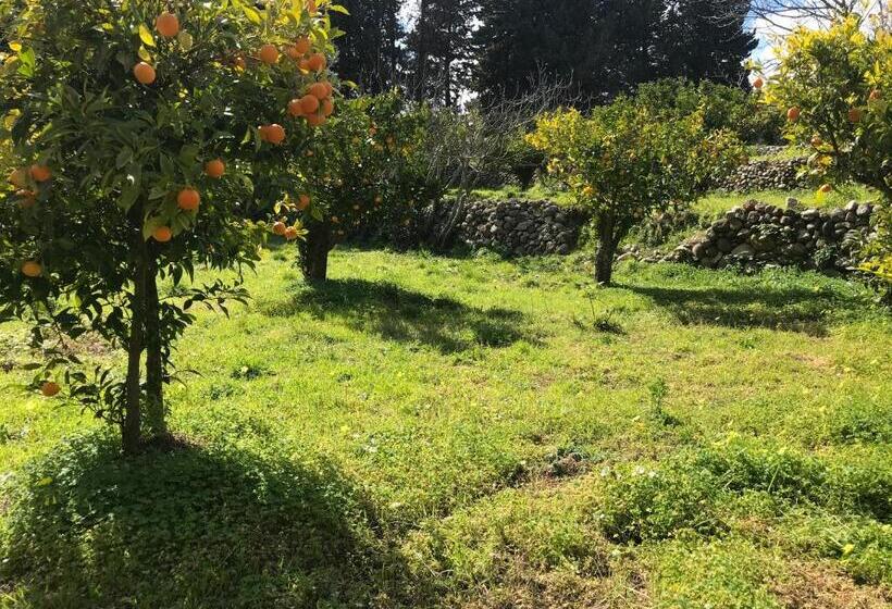 هتل Agriturismo Donnomarco