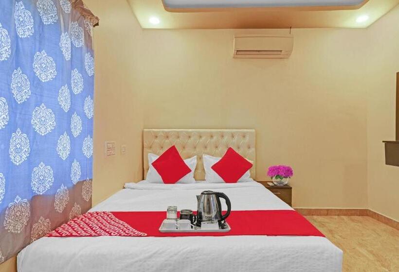 Hotel Collection O Shamshabad