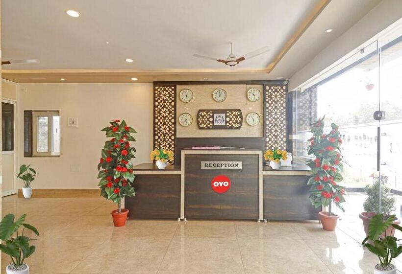 Hotel Collection O Shamshabad