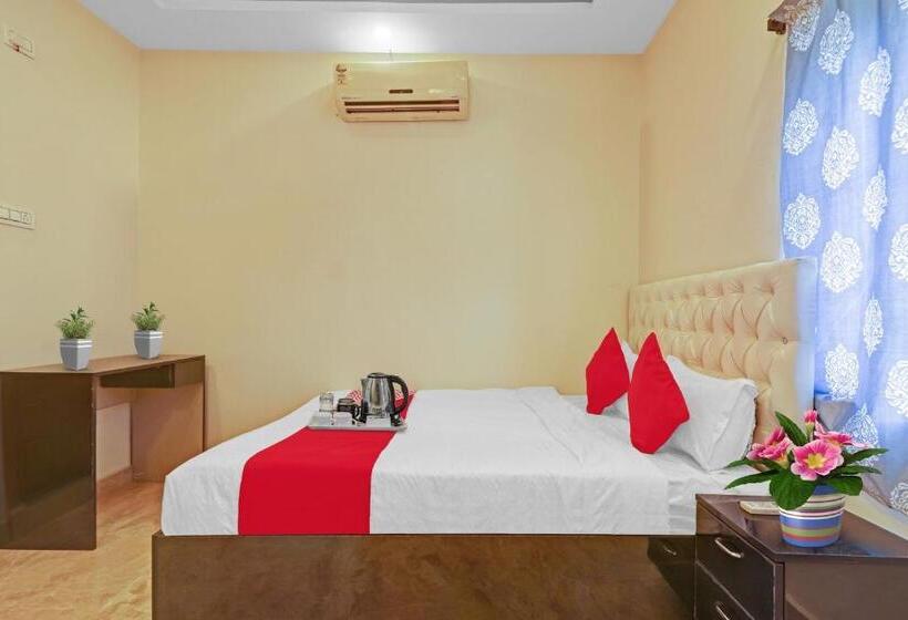 Hotel Collection O Shamshabad