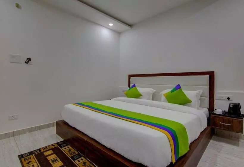 Hotelli Treebo Down Town, Dalhousie