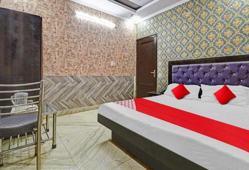 Oyo Flagship 80919 Hotel Vinayaka Inn Near Gurudwara Shri Bangla Sahib