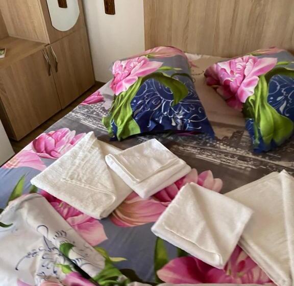 Пансион Vila Krystal