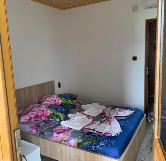 Пансион Vila Krystal