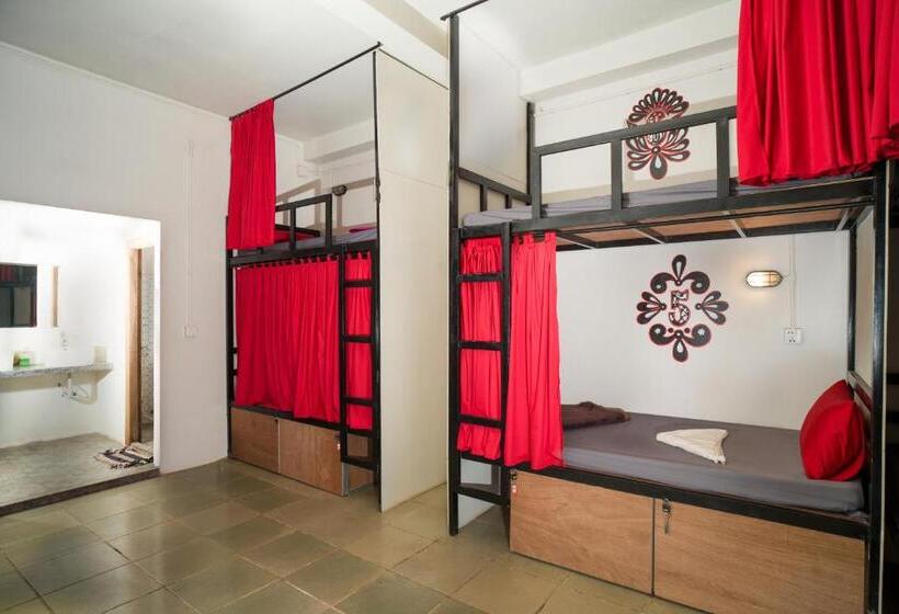 Pomme Brewhouse Hostel