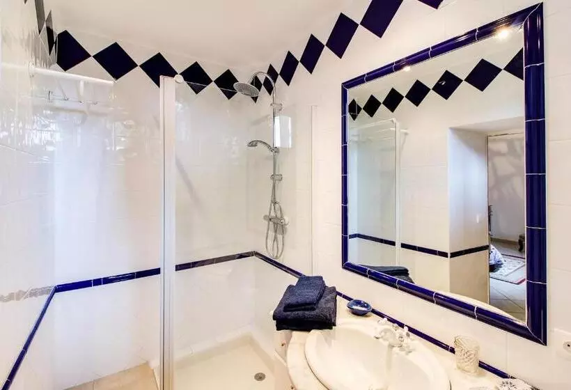 Aamiaismajoitus (B&B) Ostal Cassinia