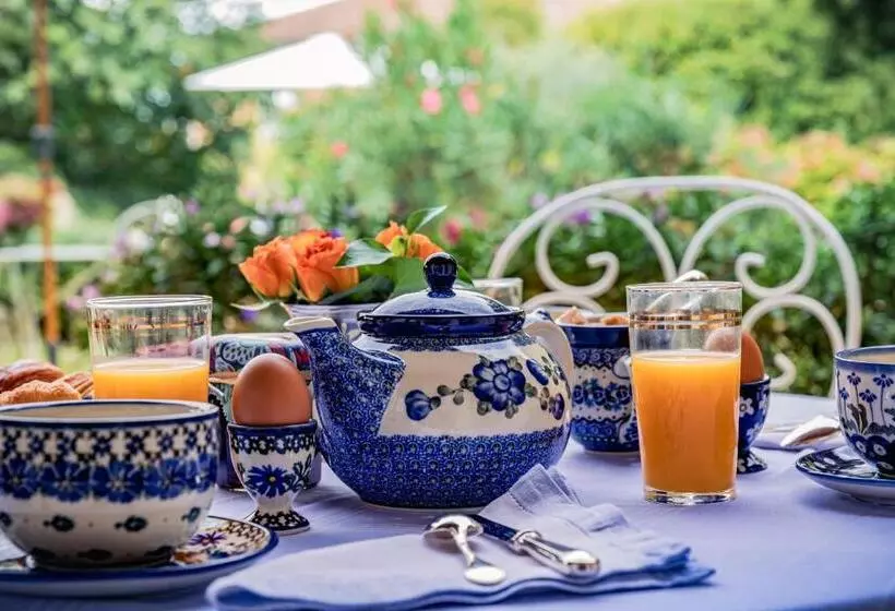 Aamiaismajoitus (B&B) Ostal Cassinia