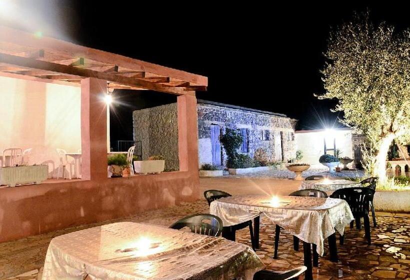 Hotelli B&b Cala Cartoe