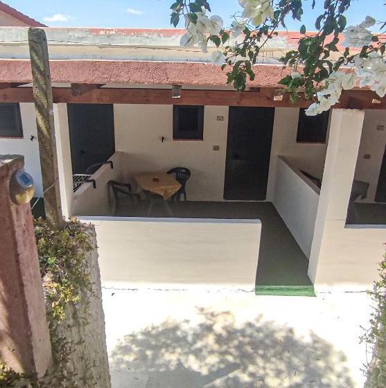 Hotelli B&b Cala Cartoe