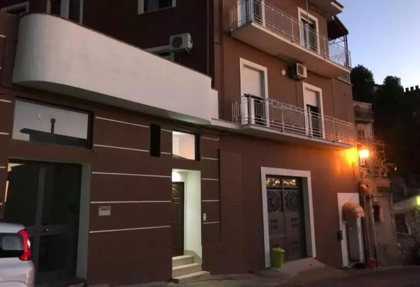 ペンション B&b Il Castello Lauro
