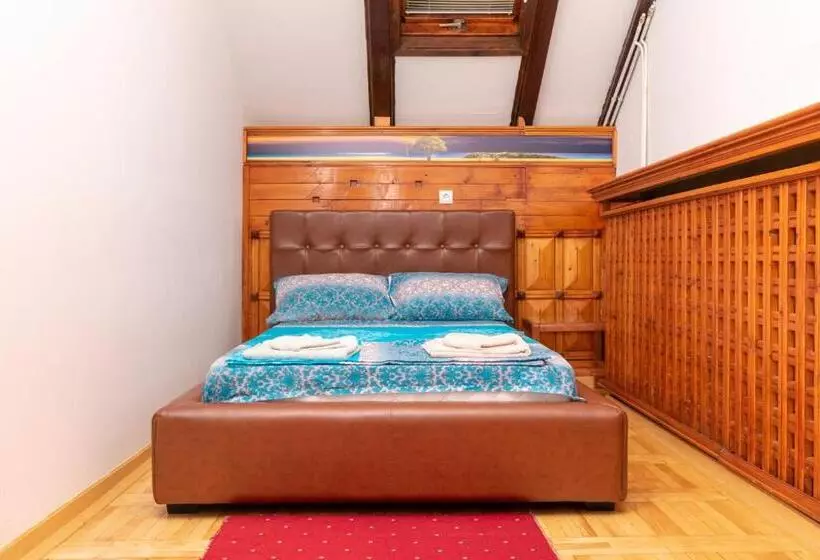پانسیون Fortezza Rooms